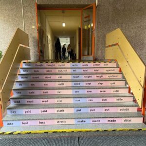 Nepravidelná slovesa